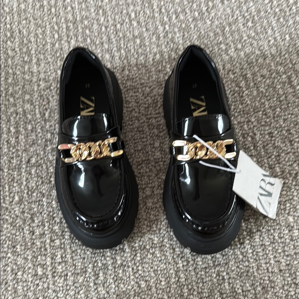 New ZARA Kids Black Loafers Gold Chain Buckle 29 12 Girls Shoes